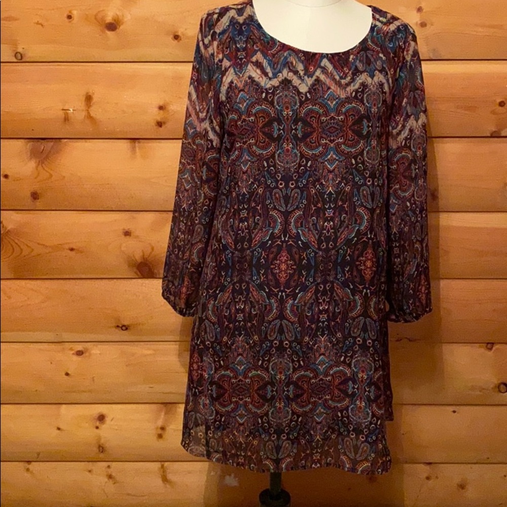 Daytrip sheer -sleeve dress size large EUC